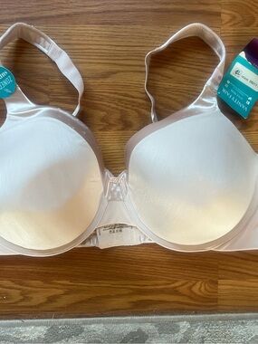 NWT womens 42D full coverage Vanity Fair Bra